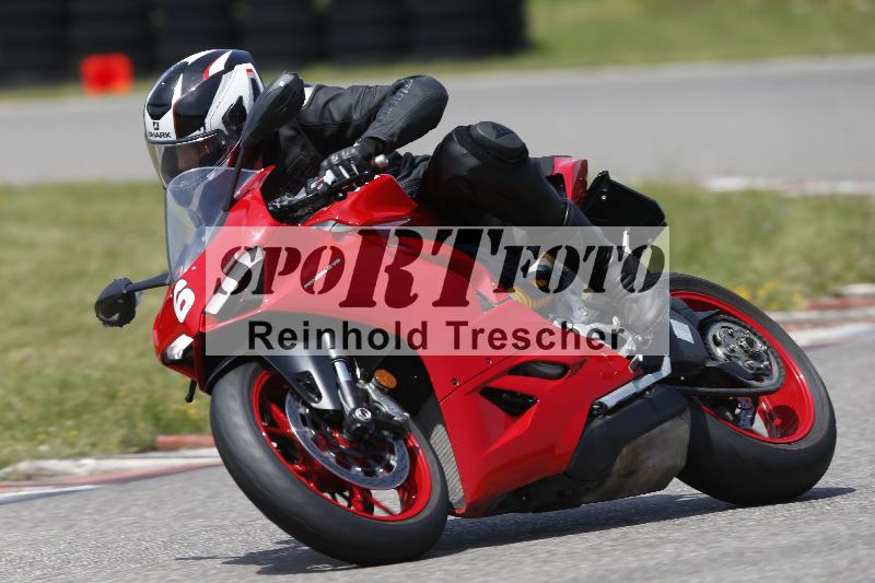 /27 12.06.2025 Ducati Schweiz Trackday Warmup  ADR/blau-bleu/6